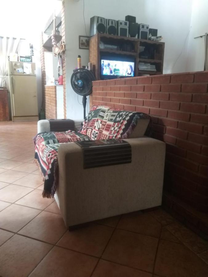 فيلا Casa Com Piscina - إتوبيفا المظهر الخارجي الصورة